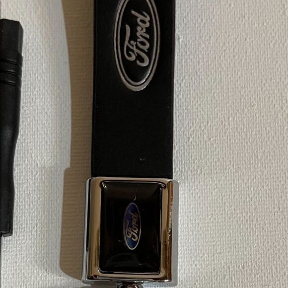 Ford black fob keychain & set of 4 valve Stem caps - Picture 3 of 6